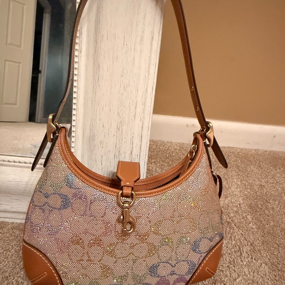 Coach Hamptons Hobo Bag In Crystal Signature Jacquard